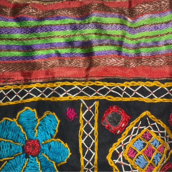 Colorful Embroidered Bohemian backpack - Picture 3 of 5
